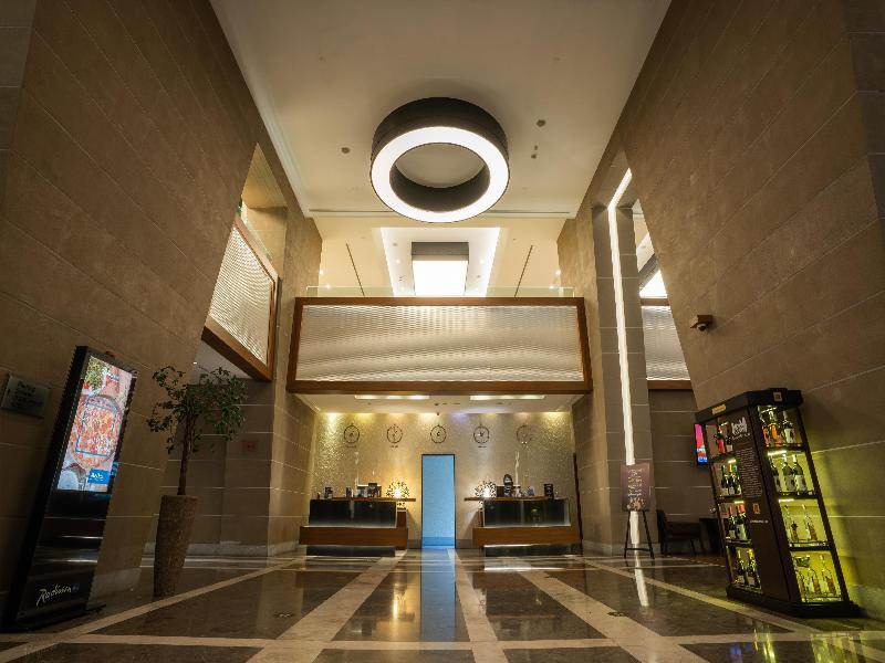 Radisson Blu Hotel, Batumi - Lobi