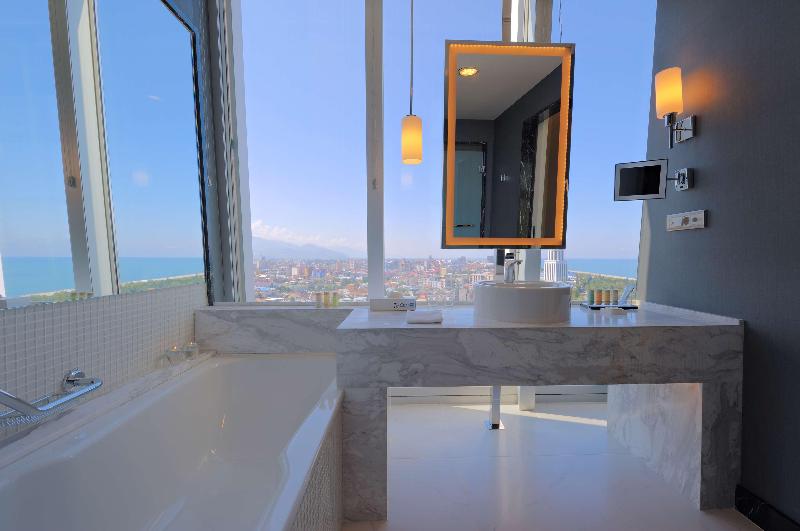 Radisson Blu Hotel, Batumi - Oda