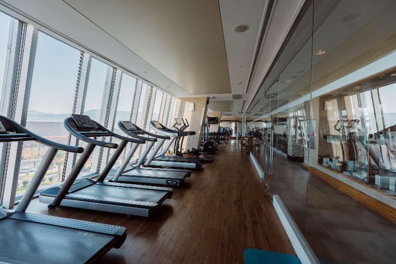 Radisson Blu Hotel, Batumi - Havuz
