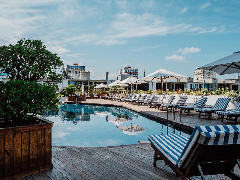 Radisson Blu Hotel, Batumi - Havuz