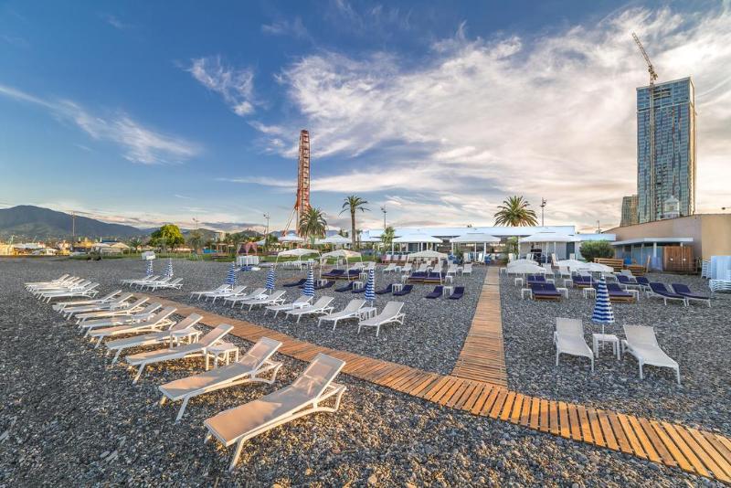 Radisson Blu Hotel, Batumi - Plaj