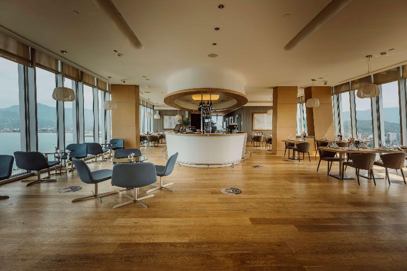 Radisson Blu Hotel, Batumi - Restoran