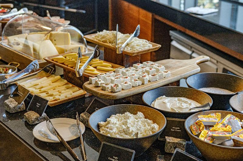 Radisson Blu Hotel, Batumi - Restoran