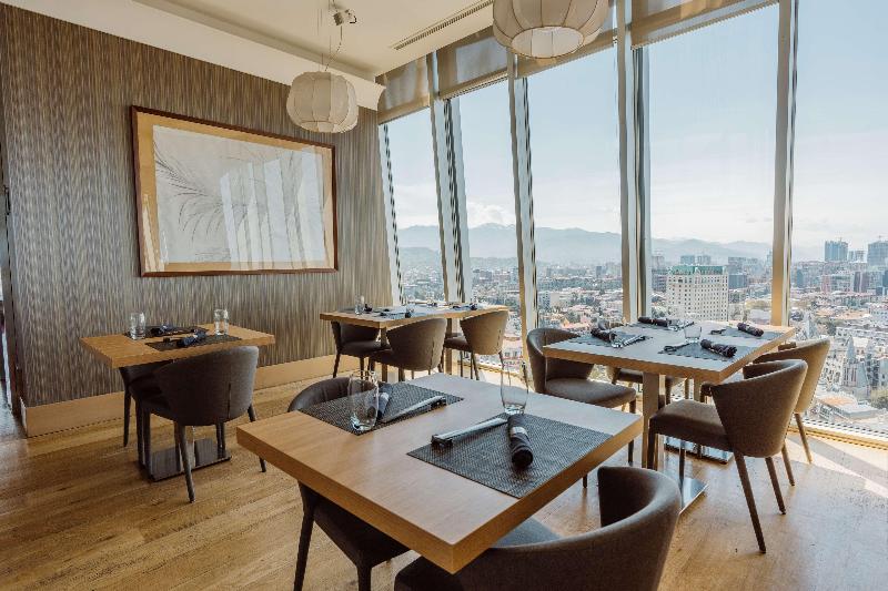Radisson Blu Hotel, Batumi - Restoran