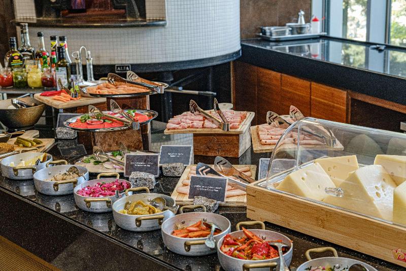 Radisson Blu Hotel, Batumi - Restoran