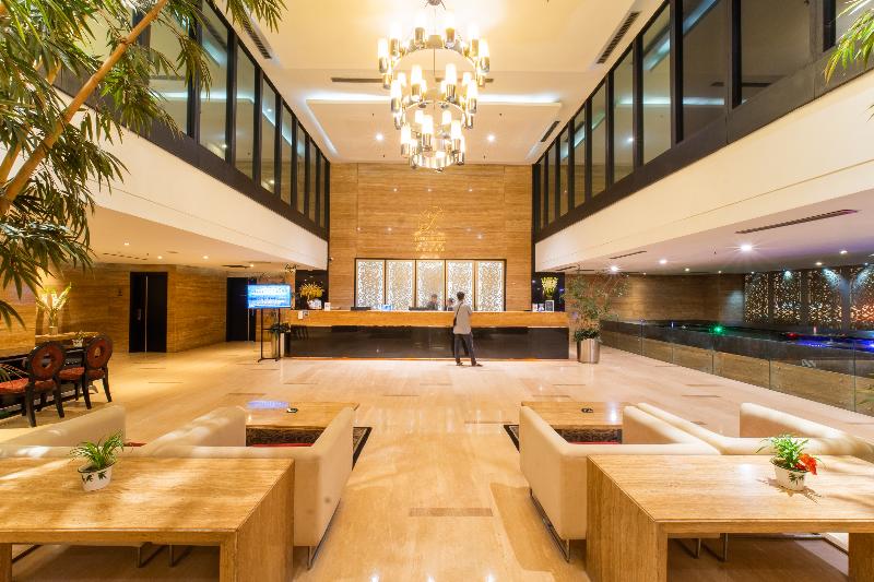 Grand Jatra Hotel Balikpapan - Lobi