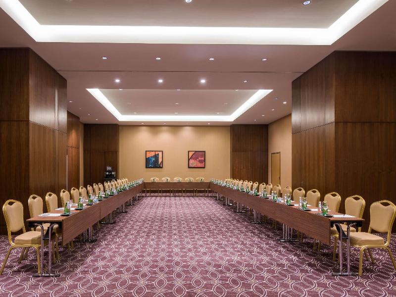 Swissôtel Al Ghurair - Toplantı