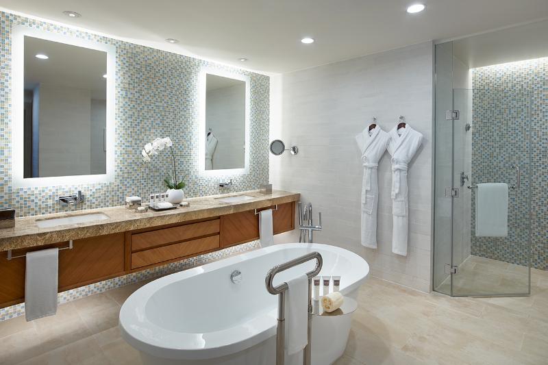 Swissôtel Al Ghurair - Genel