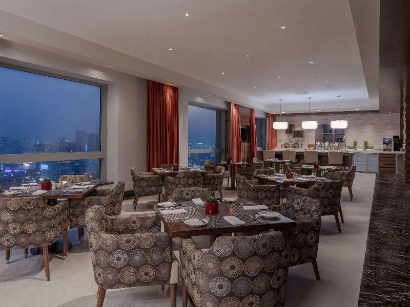 Swissôtel Al Ghurair - Oda