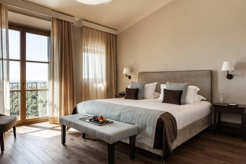 Swissôtel Al Ghurair - Oda