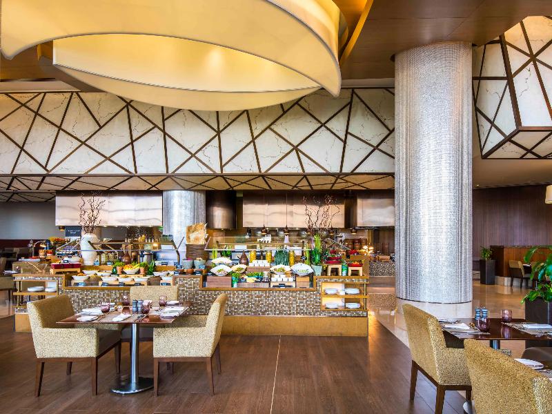 Swissôtel Al Ghurair - Restoran
