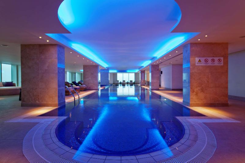 Hilton Baku Hotel - Havuz