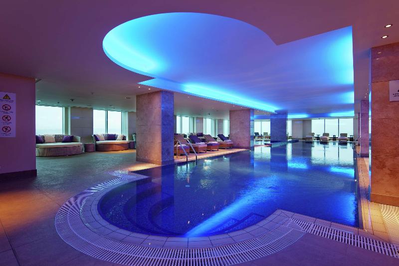 Hilton Baku Hotel - Havuz