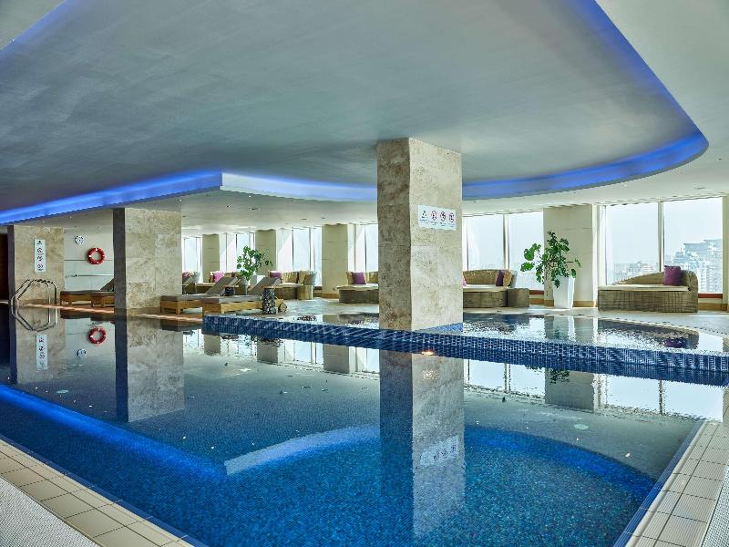 Hilton Baku Hotel - Havuz