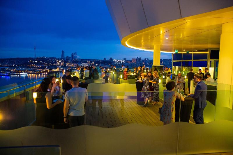 Hilton Baku Hotel - Teras