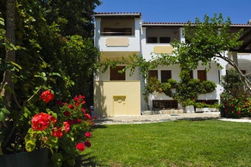 Irene Apartments Acharavi - Genel