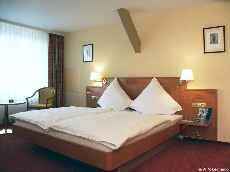 Parkhotel Prinz Carl - Genel
