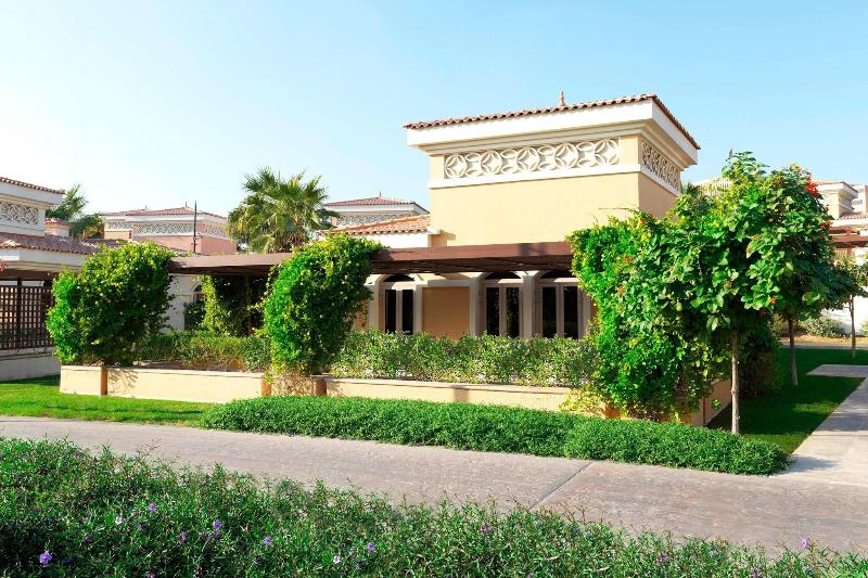 The Ritz-Carlton Abu Dhabi, Grand Canal - Genel