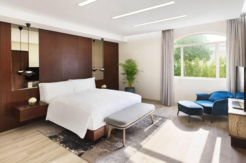 The Ritz-Carlton Abu Dhabi, Grand Canal - Oda