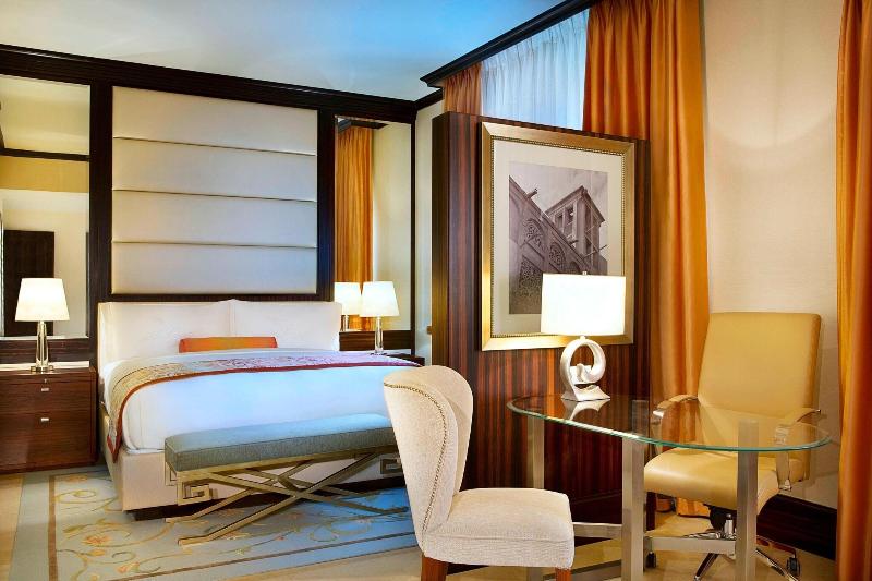 The Ritz-Carlton Abu Dhabi, Grand Canal - Oda