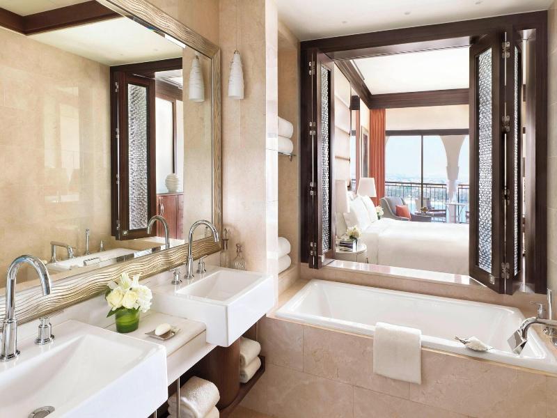 The Ritz-Carlton Abu Dhabi, Grand Canal - Oda