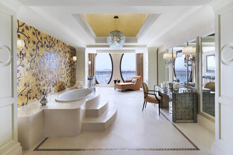 The Ritz-Carlton Abu Dhabi, Grand Canal - Oda
