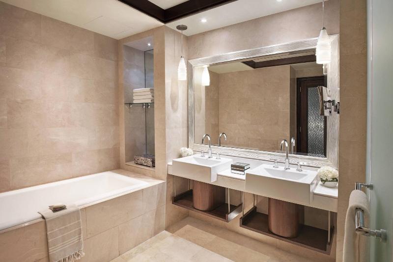 The Ritz-Carlton Abu Dhabi, Grand Canal - Oda