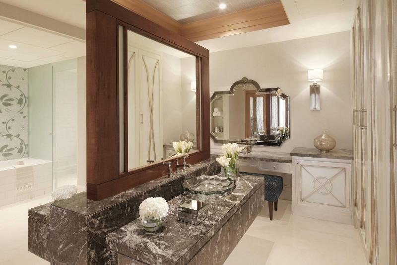 The Ritz-Carlton Abu Dhabi, Grand Canal - Oda