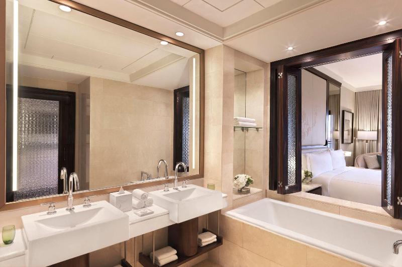 The Ritz-Carlton Abu Dhabi, Grand Canal - Oda