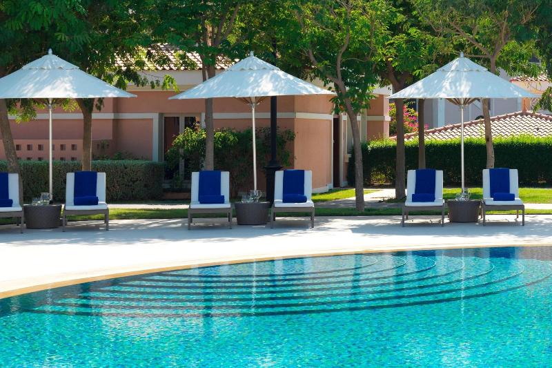 The Ritz-Carlton Abu Dhabi, Grand Canal - Havuz
