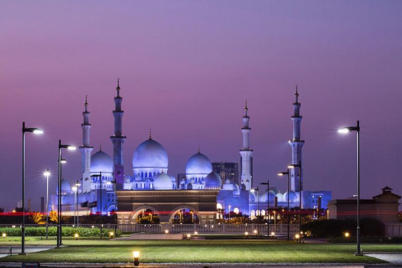 The Ritz-Carlton Abu Dhabi, Grand Canal - Restoran