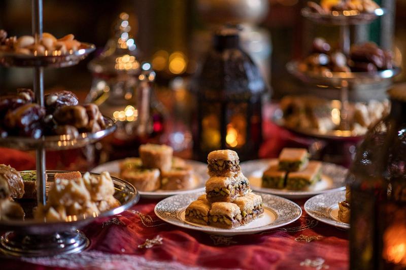 The Ritz-Carlton Abu Dhabi, Grand Canal - Restoran