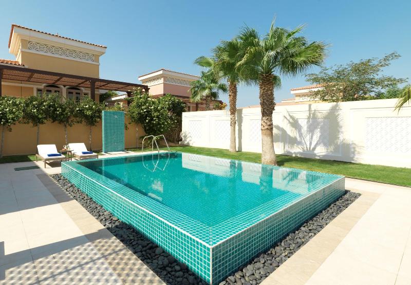 The Ritz-Carlton Abu Dhabi, Grand Canal - Teras