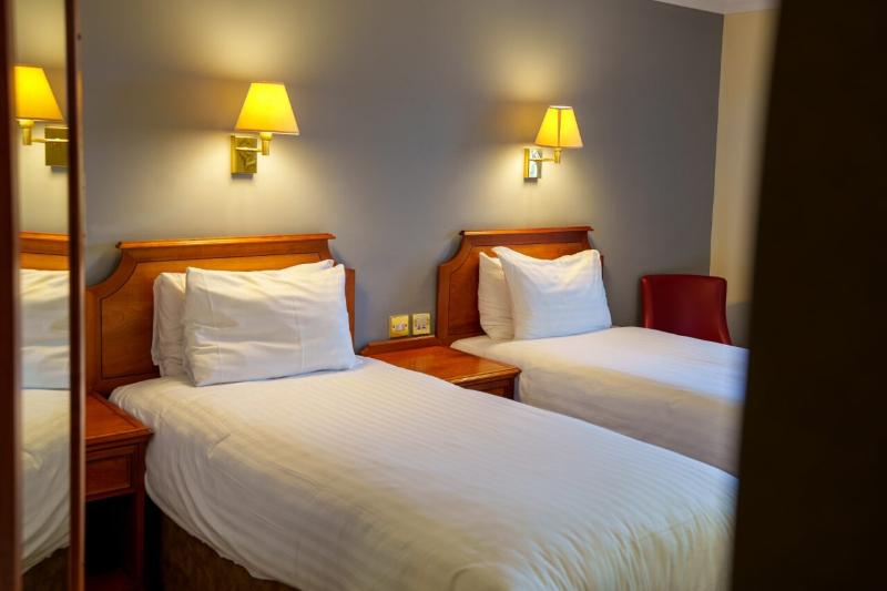 Arden Hotel And Leisure Club - Oda