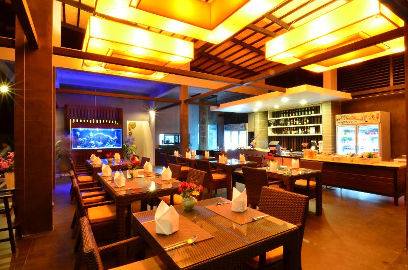 Chaweng Noi Pool Villa - Restoran