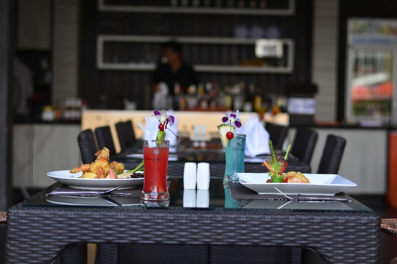 Chaweng Noi Pool Villa - Restoran