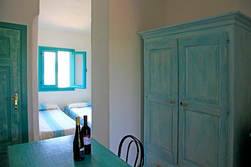 Lu Nibareddu Aparthotel - Oda