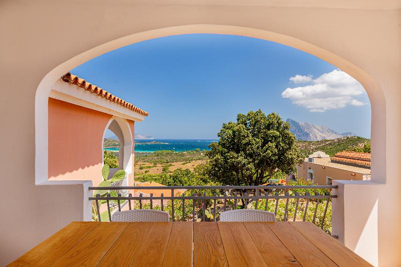 Lu Nibareddu Aparthotel - Oda