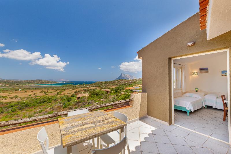Lu Nibareddu Aparthotel - Oda