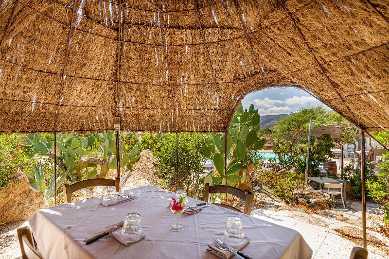 Lu Nibareddu Aparthotel - Restoran