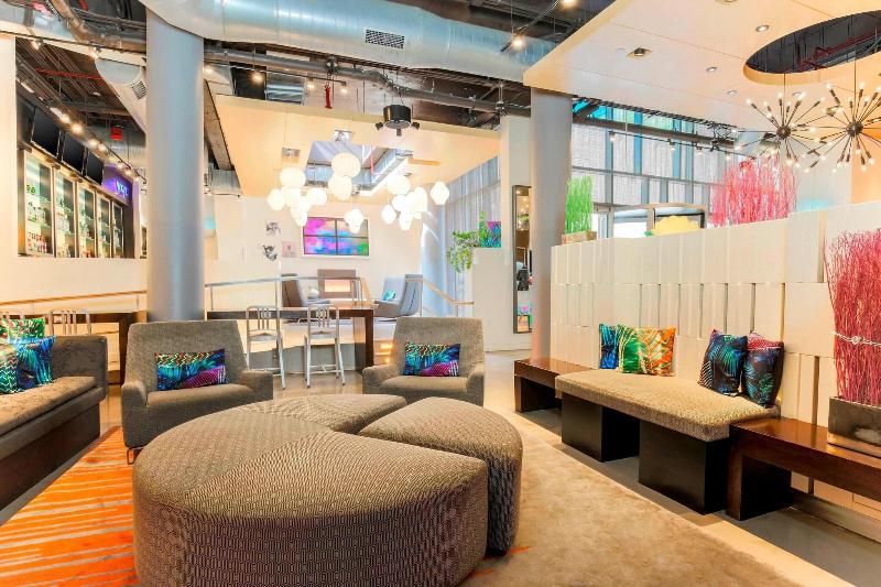 Aloft Harlem - Lobi