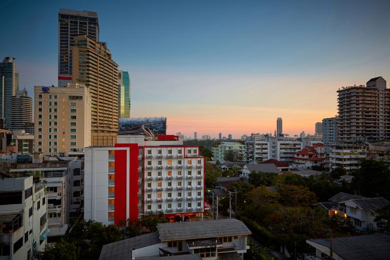 Easy Planet Bangkok Asoke (Previously Red Planet ) - Genel