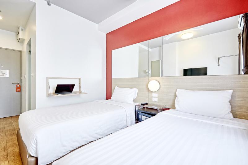 Easy Planet Bangkok Asoke (Previously Red Planet ) - Oda