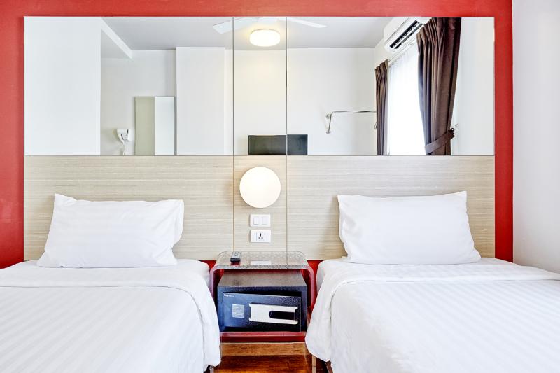 Easy Planet Bangkok Asoke (Previously Red Planet ) - Oda
