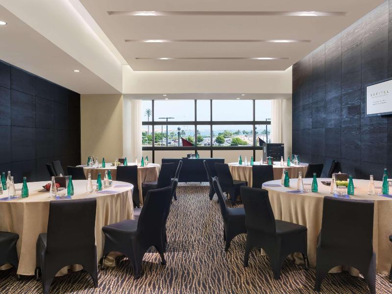 Sofitel Abu Dhabi Corniche - Toplantı