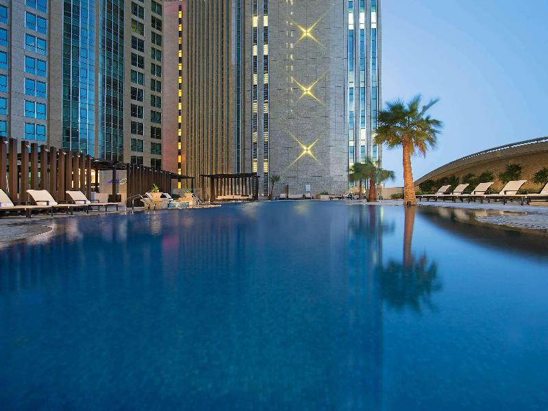 Sofitel Abu Dhabi Corniche - Havuz