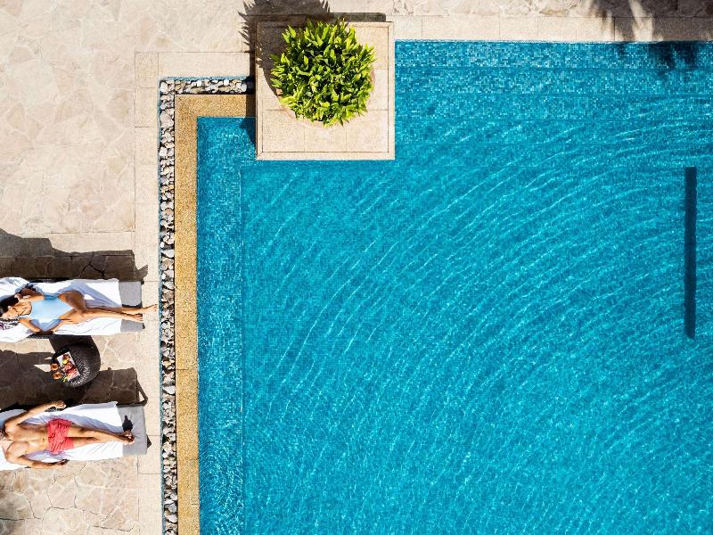 Sofitel Abu Dhabi Corniche - Havuz