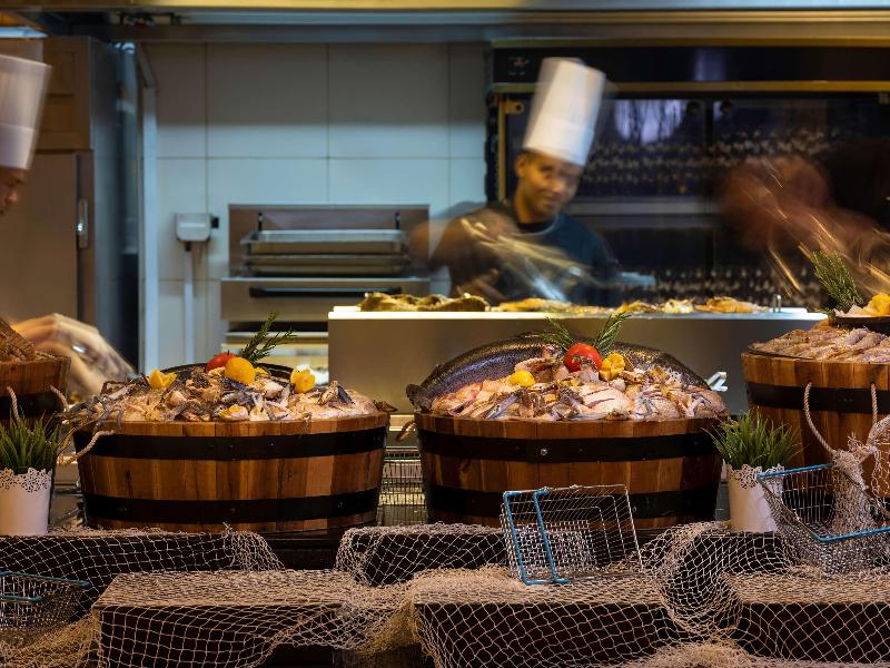 Sofitel Abu Dhabi Corniche - Restoran