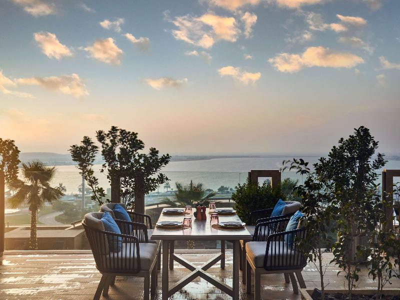 Sofitel Abu Dhabi Corniche - Restoran