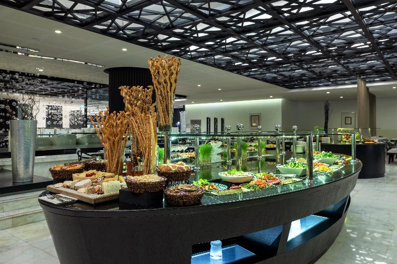 Sofitel Abu Dhabi Corniche - Restoran